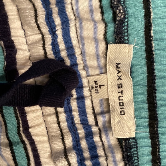 Cotton mini skirt, size L, Max Studio. - Picture 2 of 3